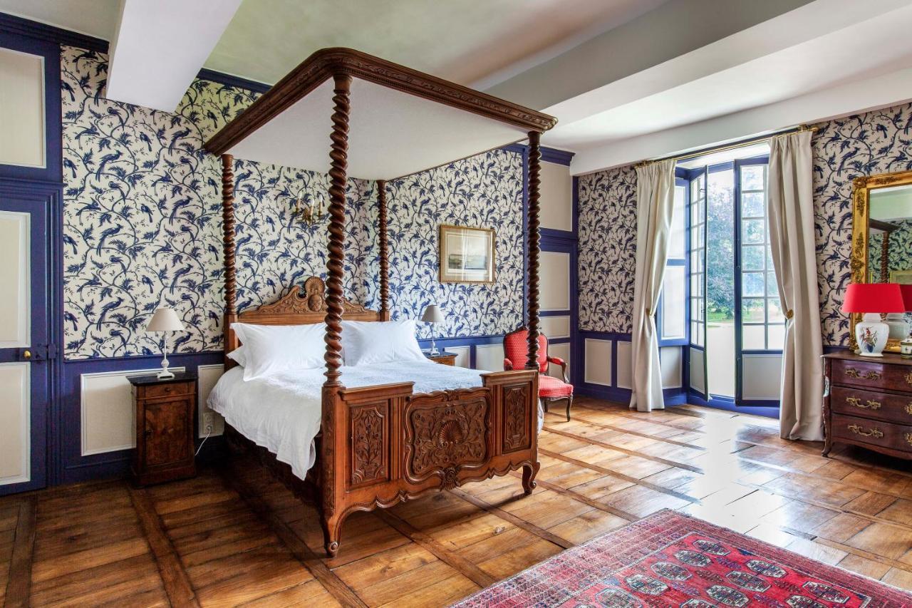 Chateau De La Villedubois Bed & Breakfast 3*